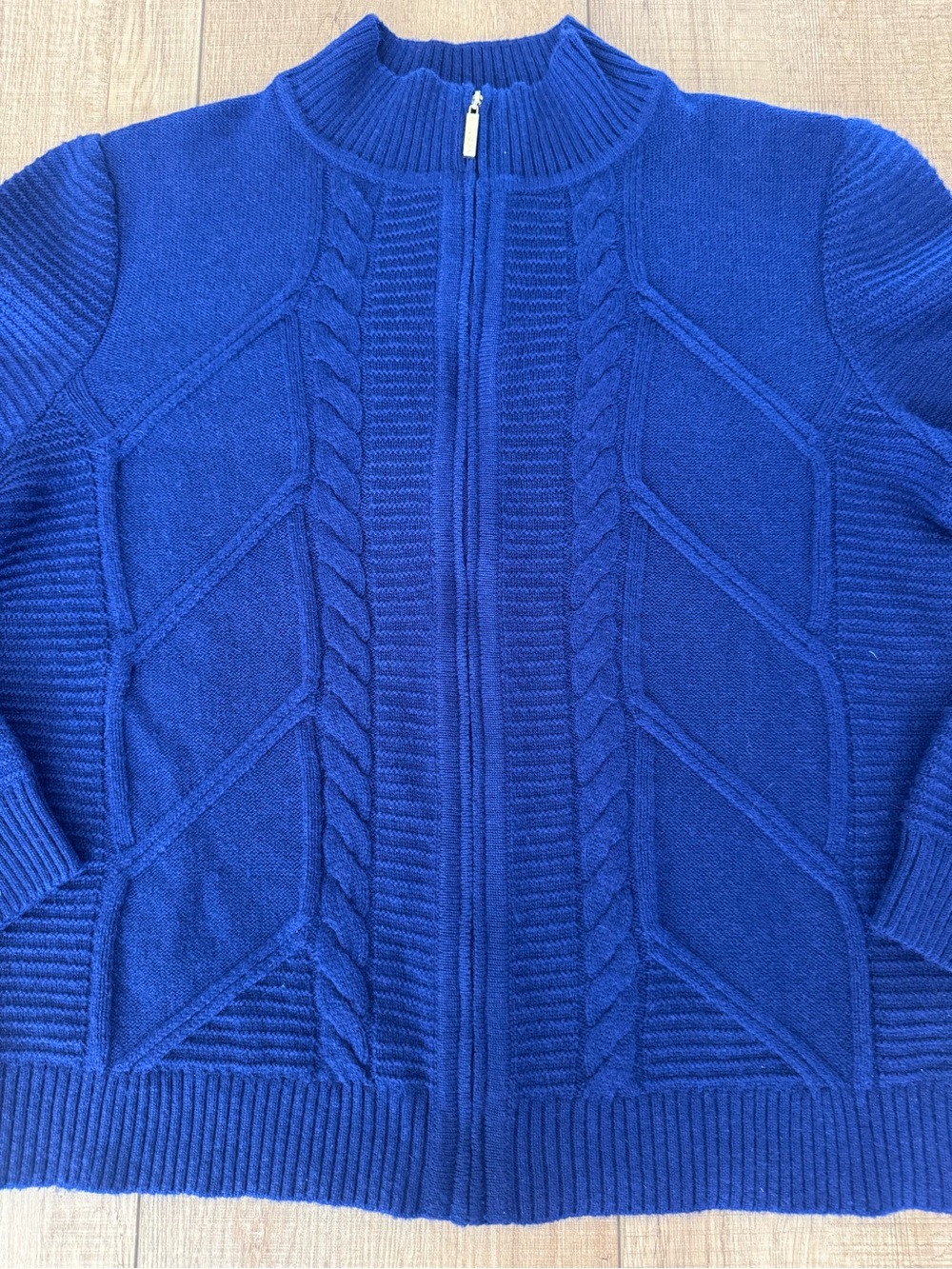 St. John 100% Cashmere Cable Knit Zip Cardigan Sweater Cobalt Blue L - Picture 2 of 13